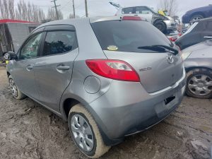 Mazda demio parts 